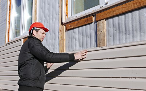 Cost of Vinyl Cladding Repair in Poughkeepsie