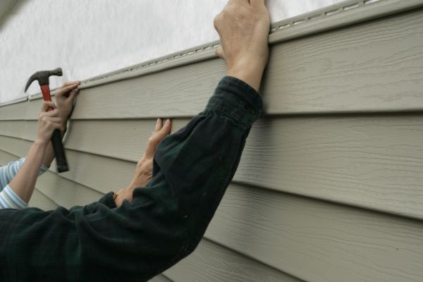 Cost of Insulated Siding Installation in Poughkeepsie