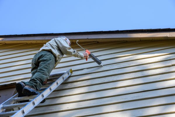 Cost of Vinyl Siding Caulk Repair in Poughkeepsie